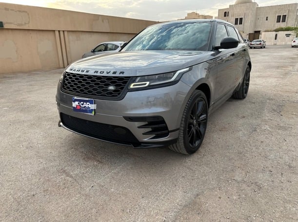 Used 2020 Range Rover Velar R-Dynamic for sale in Riyadh